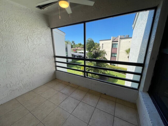 Building Photo - ANNUAL RENTAL - 1 BED / 1 BATH AT LAKEWOOD