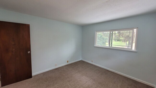 Building Photo - Spacious 5 Bedroom 3 Bath Duplex House w/ 2 car Garage and Gated Driveway in Mililani