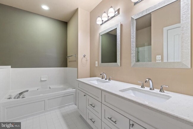 Building Photo - 5056 Minda Ct