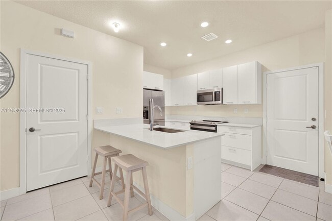 Building Photo - 4413 NW 83rd Path