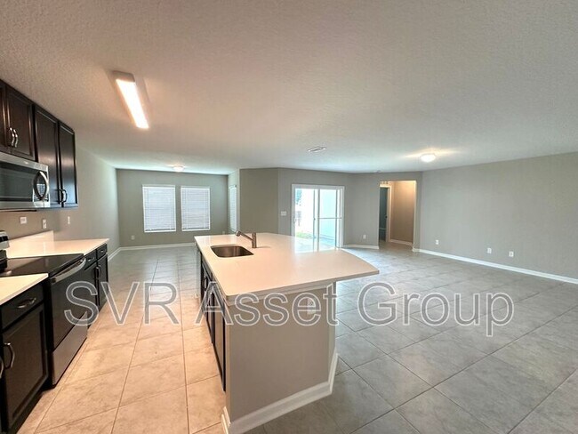 Building Photo - 12593 Creekside Manor Dr