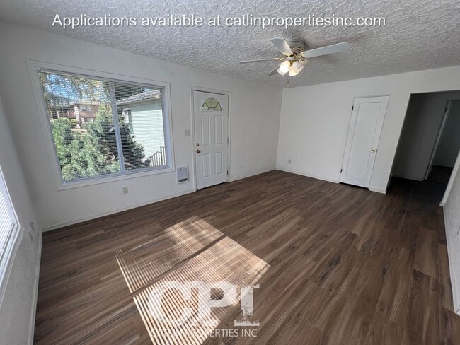 Building Photo - 1016 16th Ave