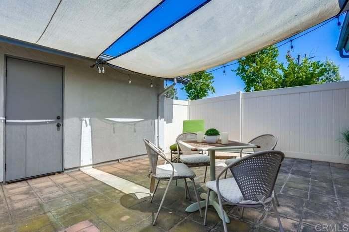 Building Photo - 670 Kumquat Way