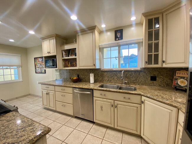 Kitchen - 21806 Redbeam Ave