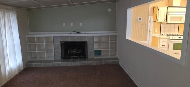 Building Photo - 163 Monarch Ln