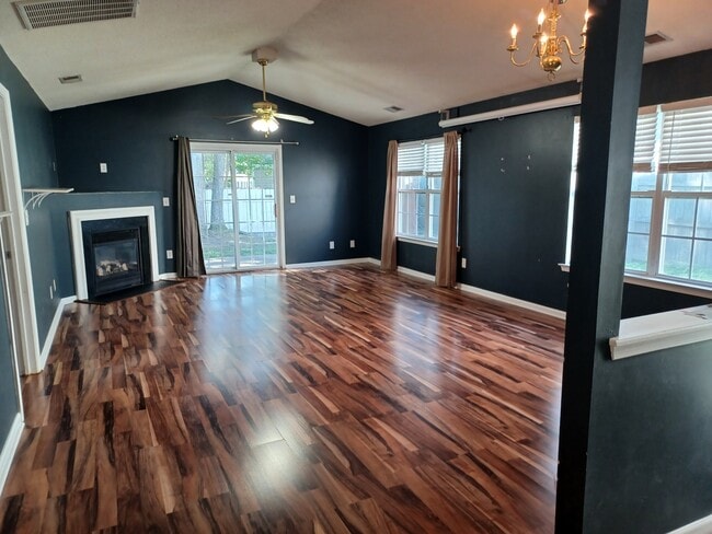 Building Photo - 5053 Huntclub Chase