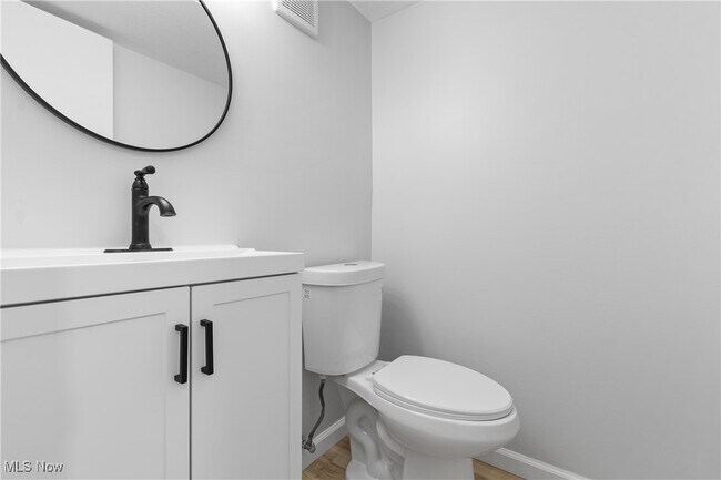 Building Photo - 16982 Bob White Cir