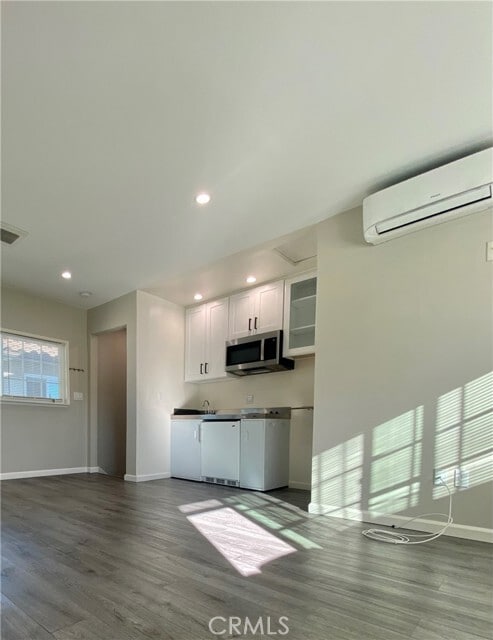 Building Photo - 7252 Rubio Ave