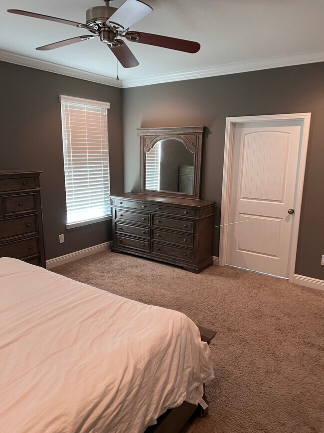 Building Photo - 8283 Calle Mio