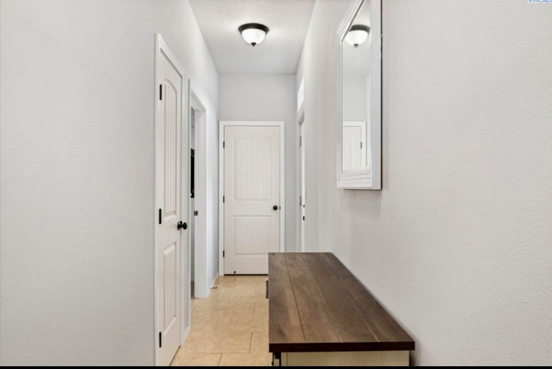 Building Photo - 4215 W 2nd Ave