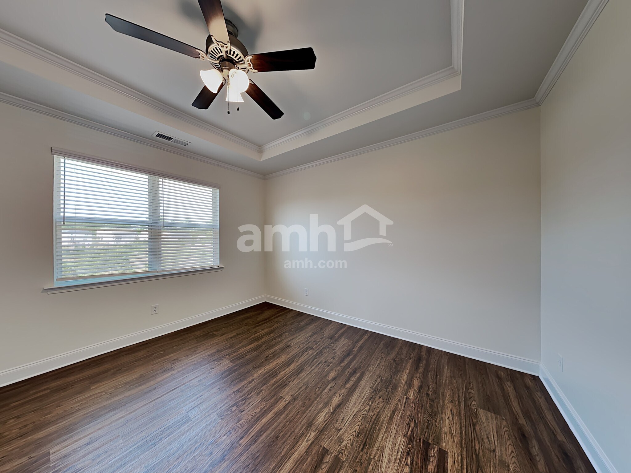 Building Photo - 5160 Smithbriar Dr