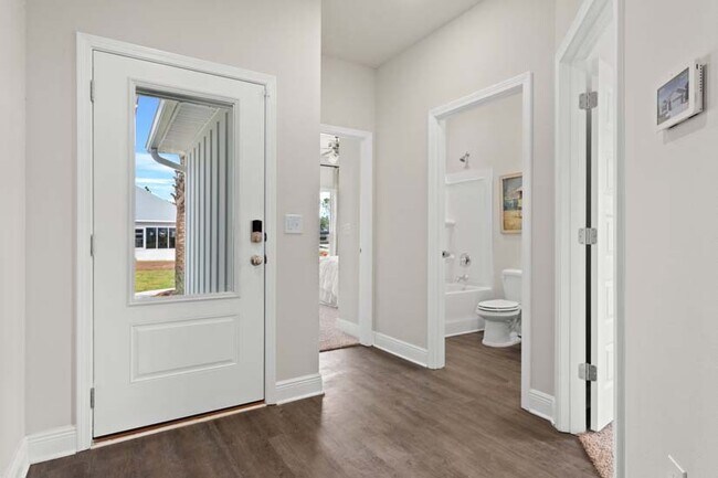 Building Photo - 248 Sea Grv Wy