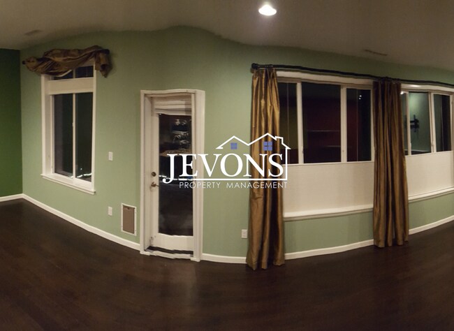 Building Photo - Coming Soon! Gorgeous 4BD Home in the Heart of Issaquah Highlands