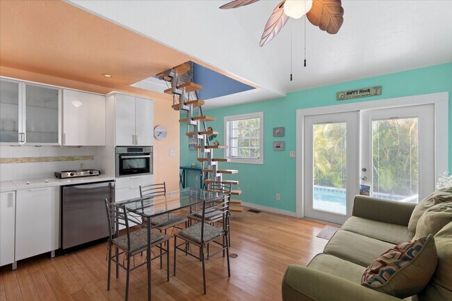 Building Photo - 3708 Duck Ave