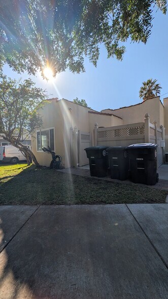 Building Photo - 1203 N Kenilworth Ave