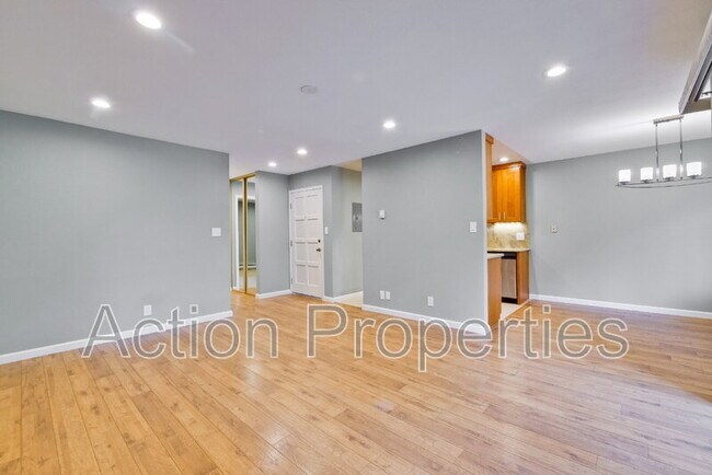 Building Photo - 505 Cypress Point Dr