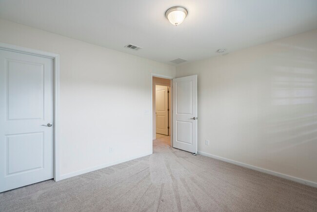 Building Photo - 503 Waybridge Way