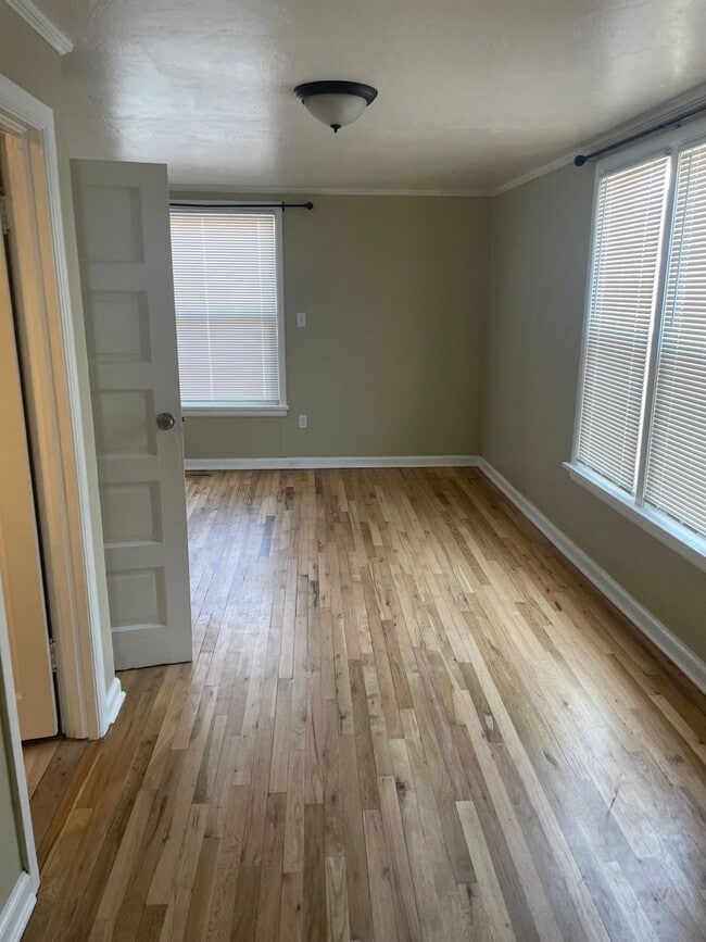 Building Photo - Enjoy Quiet Living in Melba!