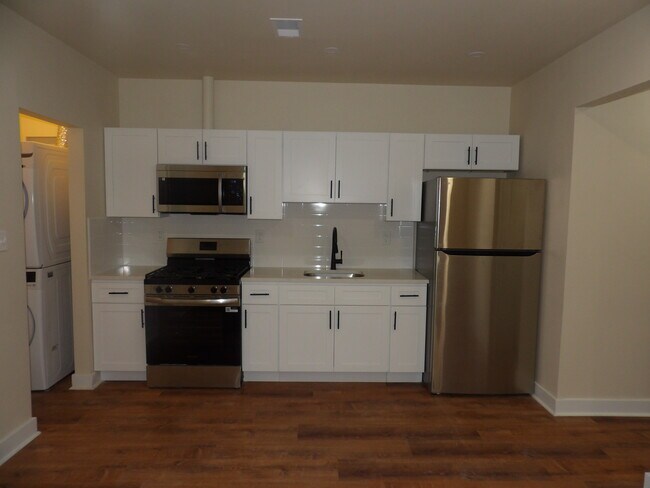 Building Photo - 4618 Walnut St