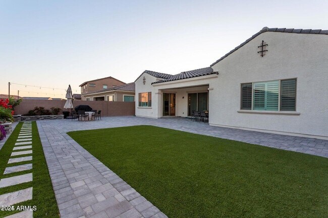 Building Photo - 8543 W Palo Verde Dr