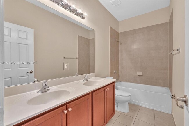 Building Photo - 3236 NW 31st Terrace