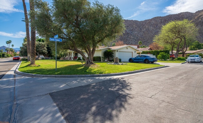 Building Photo - 46555 Cameo Palm Dr