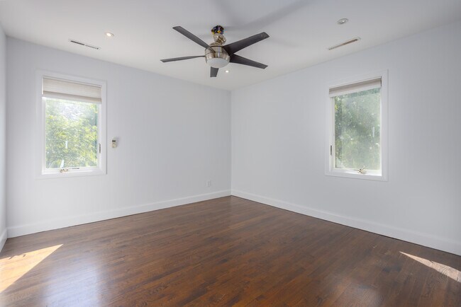 Building Photo - 691 Wilmot Rd