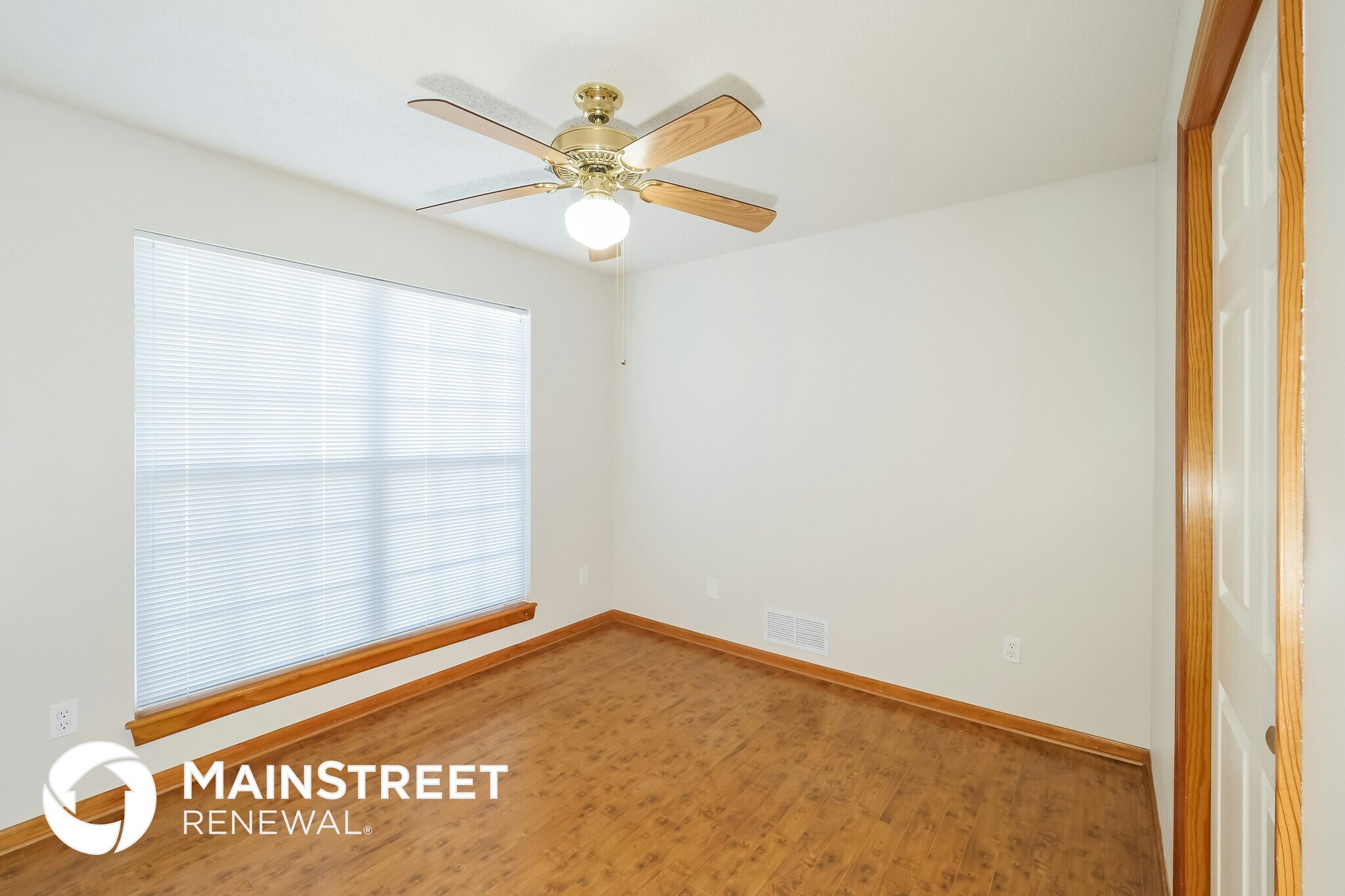 Building Photo - 315 E Elm St