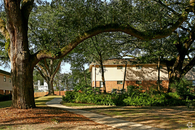 Primary Photo - Hickory Hill Apartments