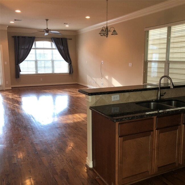 Building Photo - 3404 Nance St