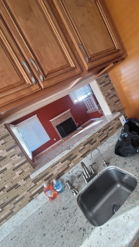 Building Photo - 1560 Highland Blvd