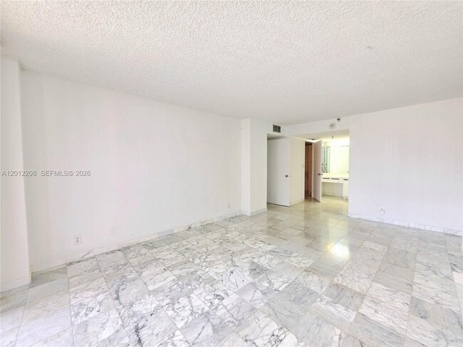 Building Photo - 290 174th St