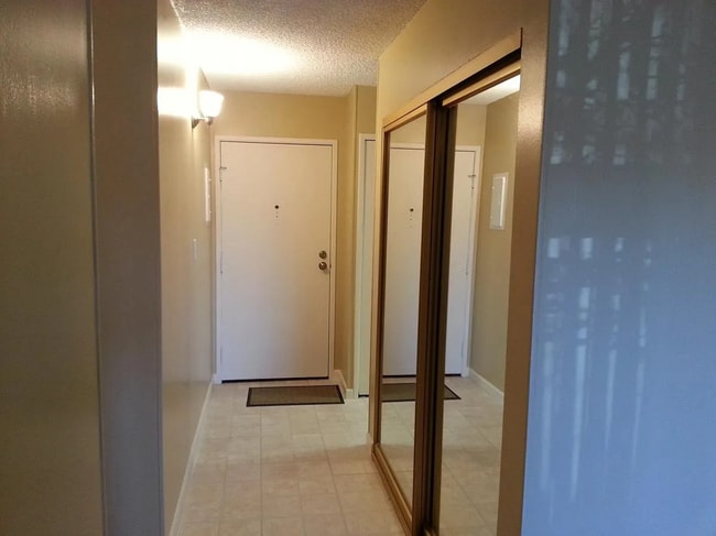 Building Photo - Beautiful 2BR/2BA Condo with Pools, Parking & Great Amenities!