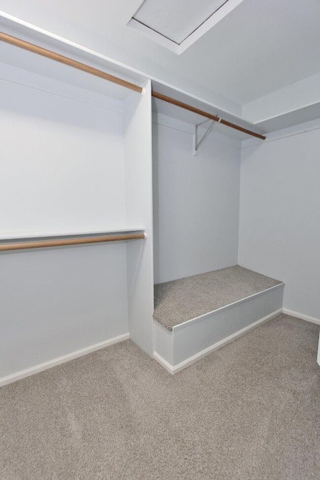 Building Photo - Elegant Home in Hobble Creek!