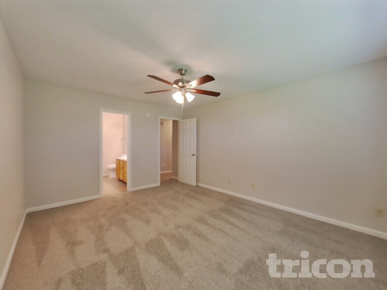 Building Photo - 774 Appaloosa Dr