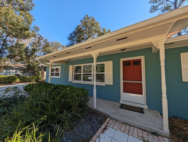 Building Photo - 531 NW 52nd Ter