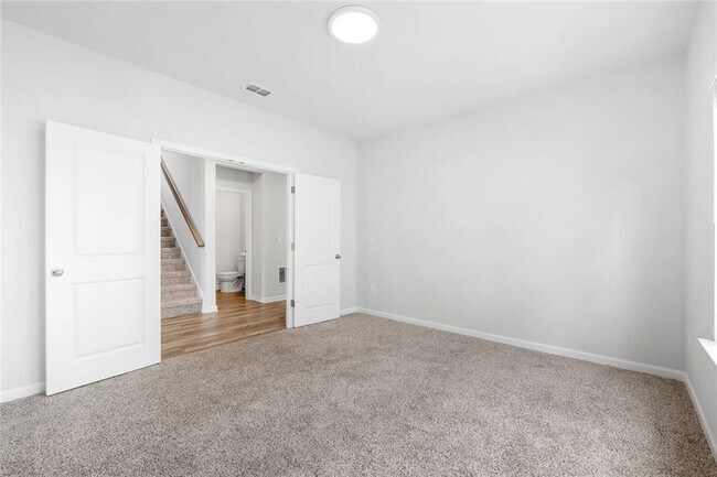 Building Photo - 5021 Silver Canoe Wy