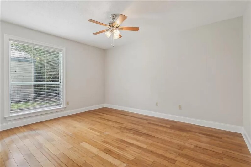 Building Photo - 351 Jackson Ave