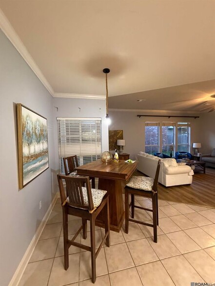 Building Photo - 5545 Ducros Dr