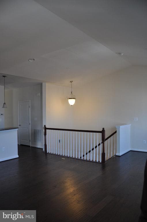 Building Photo - 42577 Burbank Terrace