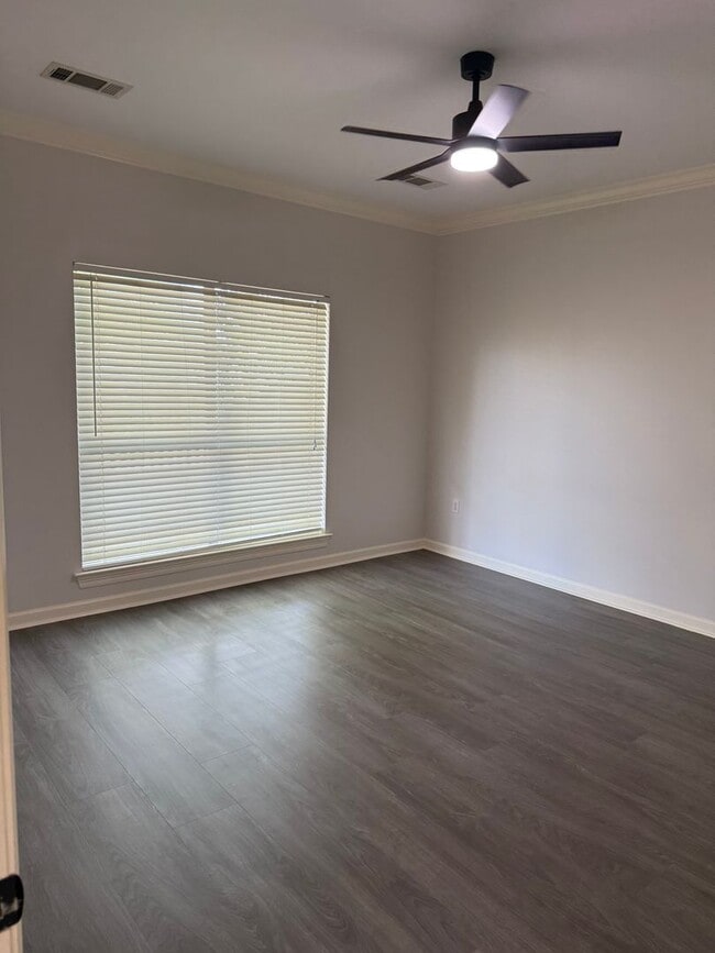 Building Photo - 3BD 2BA House on Nicholson Lakes Subdivision