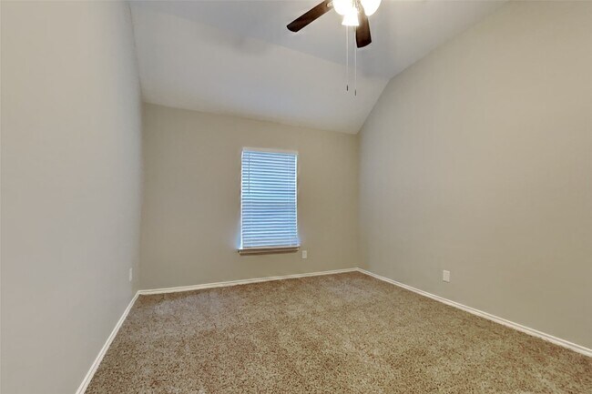 Building Photo - 18518 Campers Crest Dr