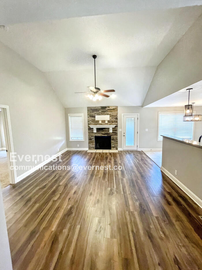 Building Photo - 1030 Garner Hills Dr