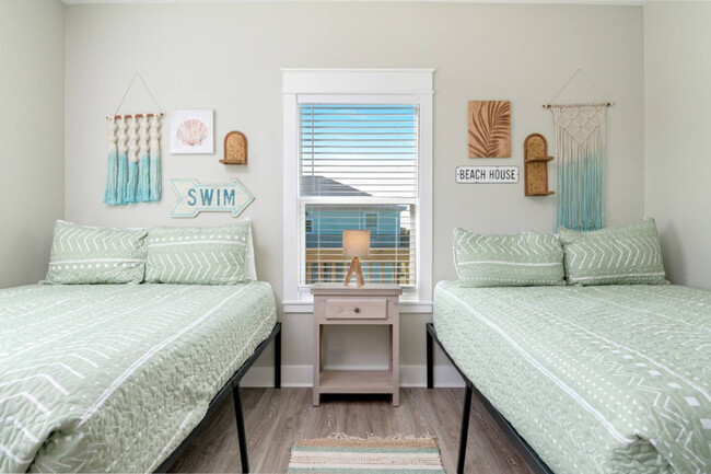 Building Photo - 947 Gulf Shores Dr