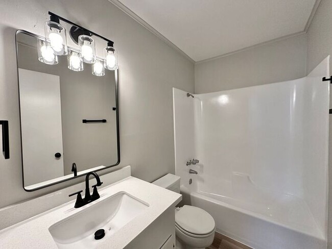Building Photo - Available Now! 3 Bedroom 2.5 Bath Duplex i...