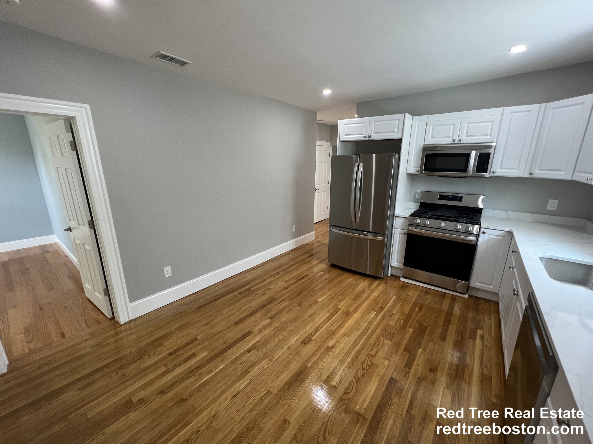 Building Photo - 366 Highland Ave