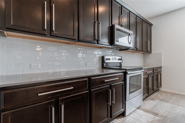 Building Photo - 1333 Terrace View Dr