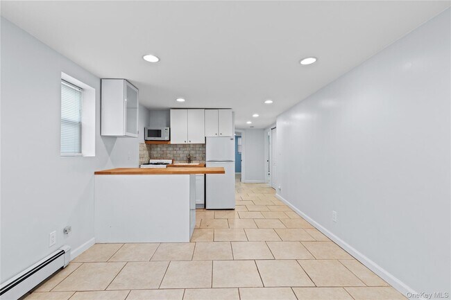 Building Photo - 26 Indiana Ave