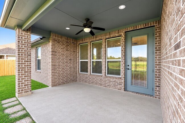 Building Photo - 9707 Highland Pointe Dr