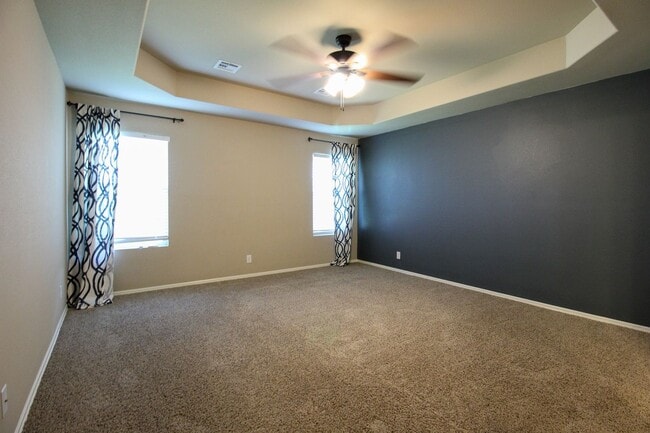 Building Photo - Custom Built 4 Bedroom In Southern Reserve...
